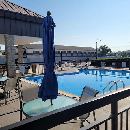 Best Western Center Inn Virginia Beach Bagian luar foto
